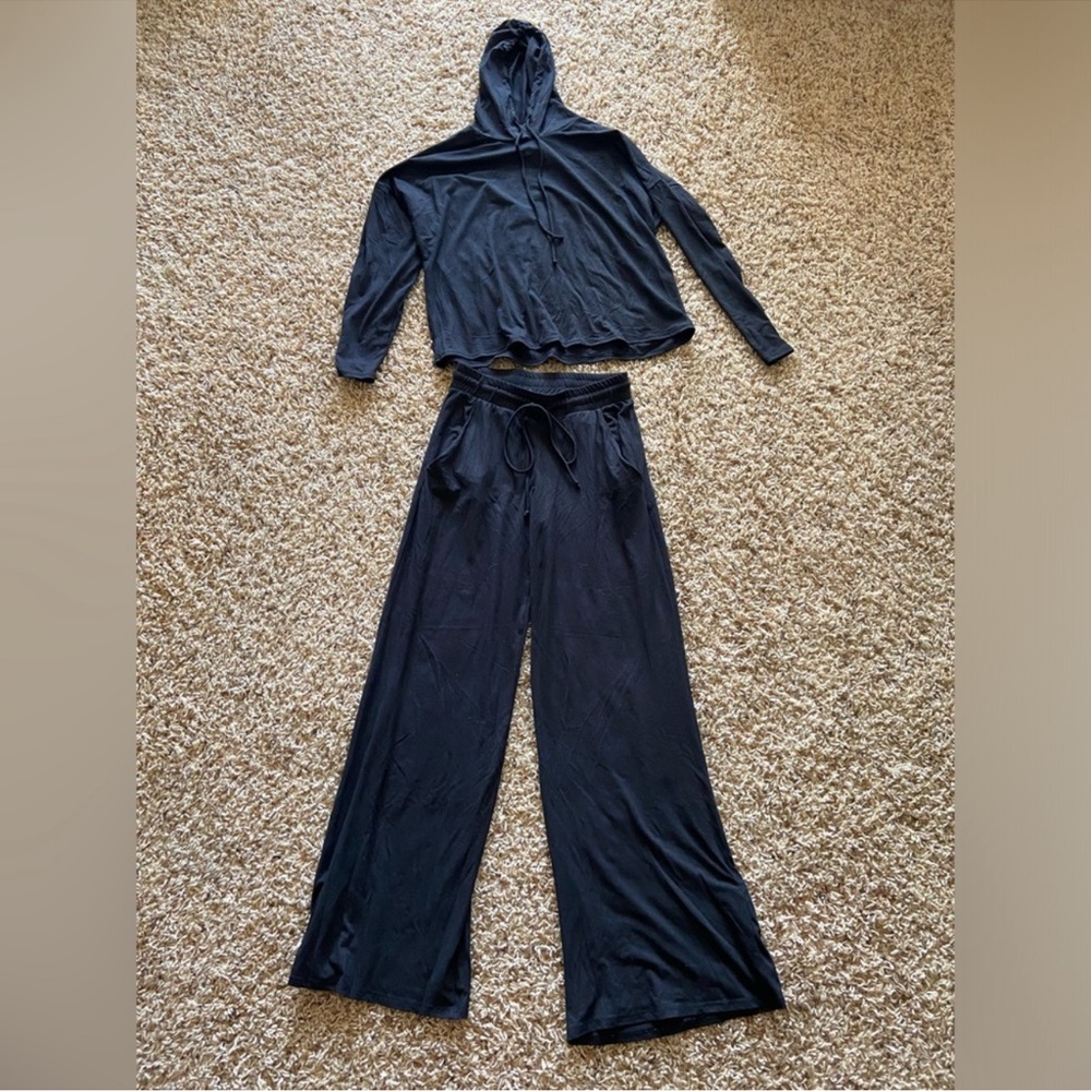 TALULAH Black Wide Leg Pants & Hoodie Set